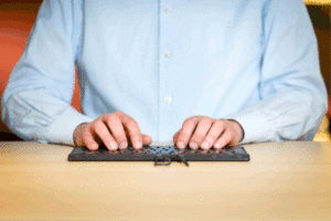 анимация разделения клавиатуры r-go split break